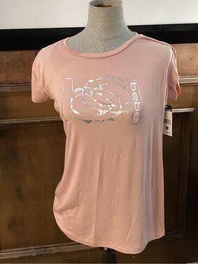 NWT SIZE XL bebe Blush Pink Short Sleeve Tee with Silver Foil Logo